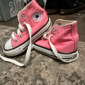 EUC toddler girls Hi-top Converse